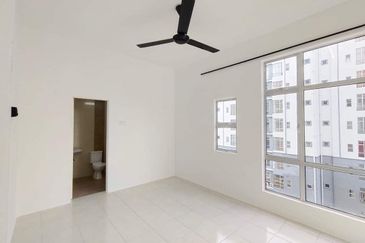 CASA RESIDENCES, CHEMOR