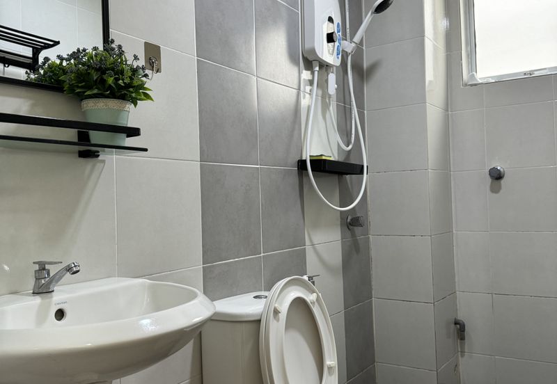 CASA RESIDENCES, CHEMOR