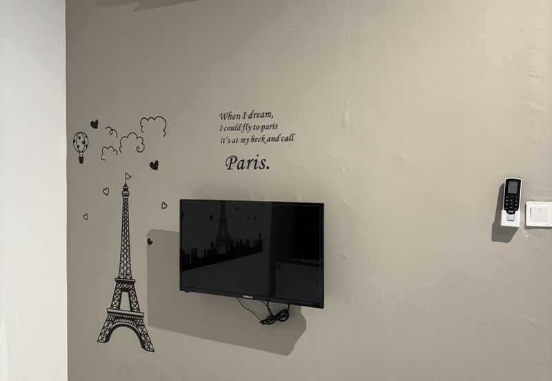 CASA RESIDENCES, CHEMOR