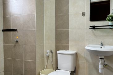 CASA RESIDENCES, CHEMOR