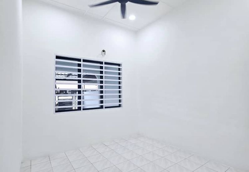 TAMAN PUTERI LINDUNGAN BULAN