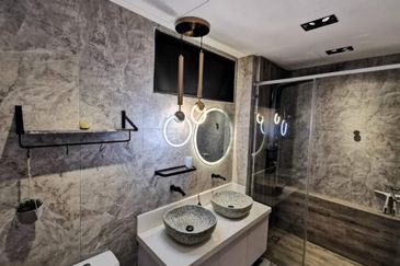 Upper East @ Tiger Lane