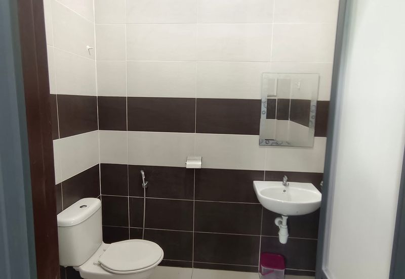 TAMAN MERU DESA PARK