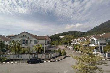 TAMAN MERU DESA PARK