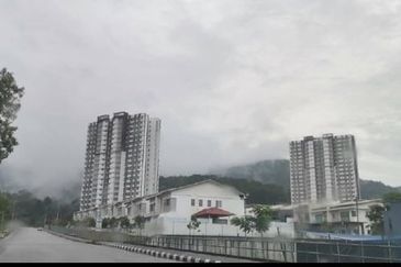 TAMAN MERU IDAMAN (SCIENTEX MERU)