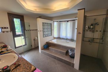 TIARA MELAKA GOLF & COUNTRY CLUB (VILLE