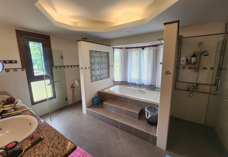 TIARA MELAKA GOLF & COUNTRY CLUB (VILLE