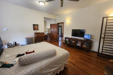 TIARA MELAKA GOLF & COUNTRY CLUB (VILLE