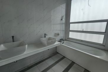 Taman Saujana Heights