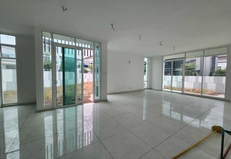 Taman Saujana Heights