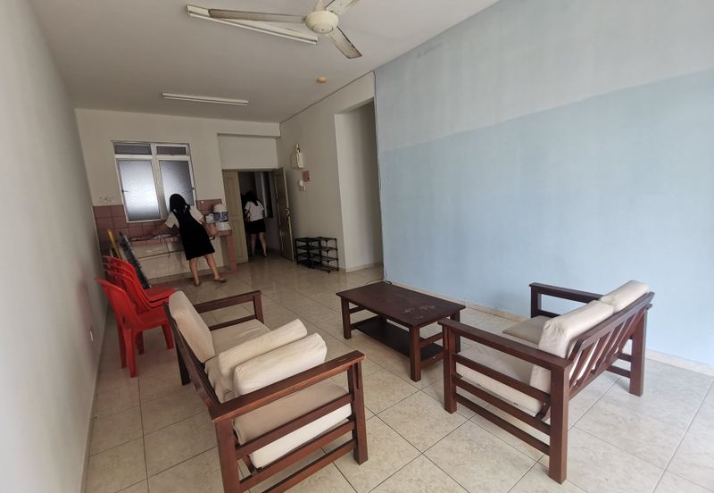 Ixora Apartment (Bukit Beruang)