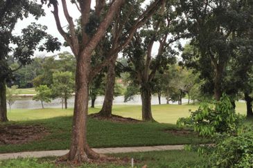 Tiara Golf Resort Bungalow Land