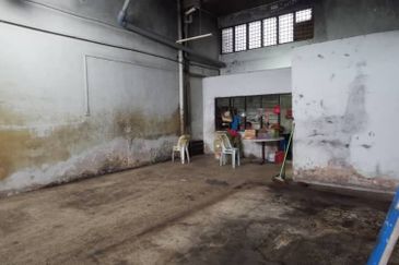 Kampung Lapan Ground Floor Shoplot Freehold (Near Tuesday Pasar)