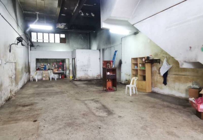 Kampung Lapan Ground Floor Shoplot Freehold (Near Tuesday Pasar)