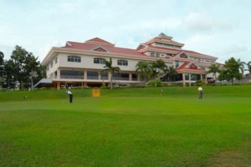 Tiara Golf Resort Bungalow Land with POND view (small lot)