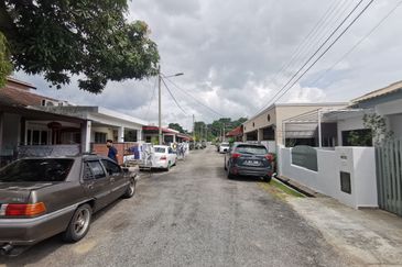 TAMAN BUKIT SERINDIT