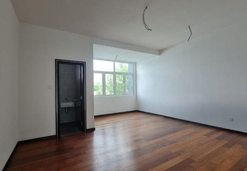 3 storey semi-d for sale in wira heights 3