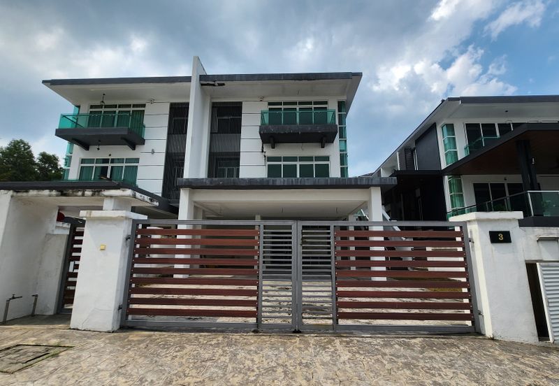 Wira Heights, Bandar Sungai Long