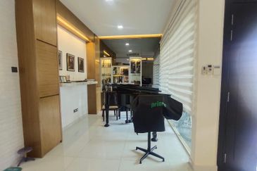 2 storey semi-d for sale in wira heights, bandar sungai long, kajang.