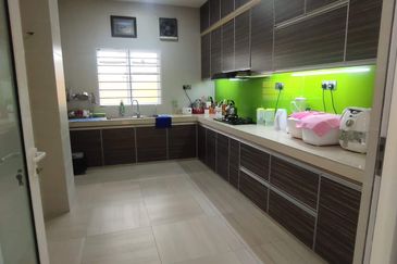 2 storey semi-d for sale in wira heights, bandar sungai long, kajang.