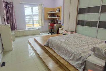 2 storey semi-d for sale in wira heights, bandar sungai long, kajang.