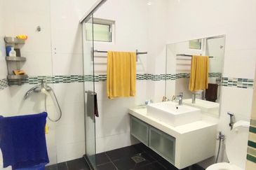 2 storey semi-d for sale in wira heights, bandar sungai long, kajang.