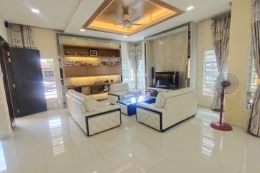 2 storey semi-d for sale in wira heights, bandar sungai long, kajang.