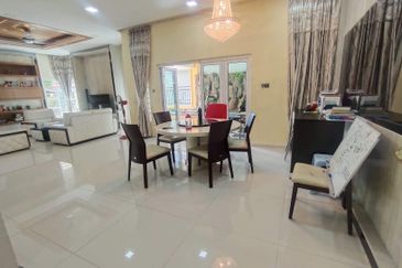 2 storey semi-d for sale in wira heights, bandar sungai long, kajang.