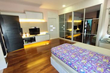 2 storey semi-d for sale in wira heights, bandar sungai long, kajang.