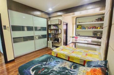 2 storey semi-d for sale in wira heights, bandar sungai long, kajang.