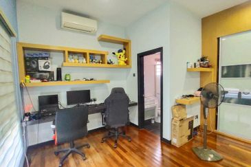 2 storey semi-d for sale in wira heights, bandar sungai long, kajang.