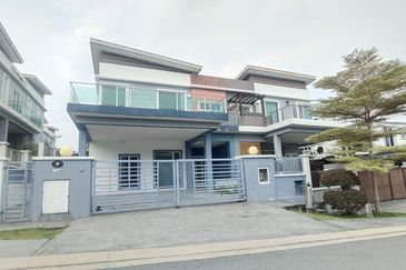 2 storey semi-d for sale in wira heights, bandar sungai long, kajang.