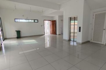 3 storey semi-d for sale in sunville, twin palms, bandar sungai long, cheras, kajang.