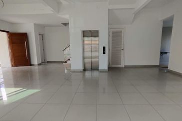 3 storey semi-d for sale in sunville, twin palms, bandar sungai long, cheras, kajang.