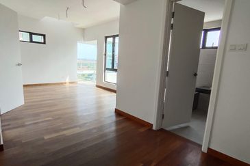 3 storey semi-d for sale in sunville, twin palms, bandar sungai long, cheras, kajang.