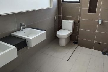 3 storey semi-d for sale in sunville, twin palms, bandar sungai long, cheras, kajang.