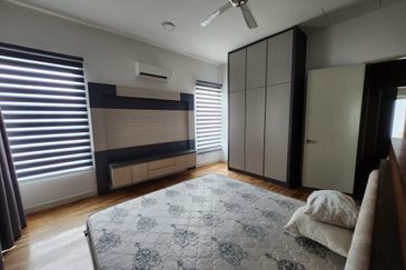 3 storey semi-d for sale in 1080 residence, saujana impian, puncak saujana, kajang