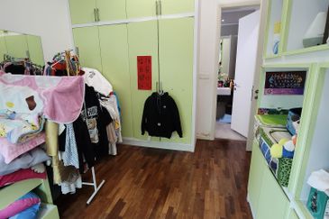 3 storey semi-d for sale in viridian, bandar sungai long, cheras, kajang.