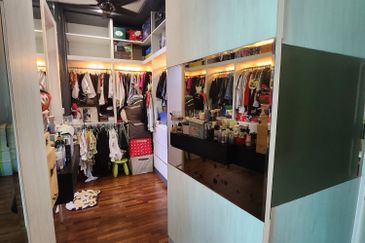 3 storey semi-d for sale in viridian, bandar sungai long, cheras, kajang.