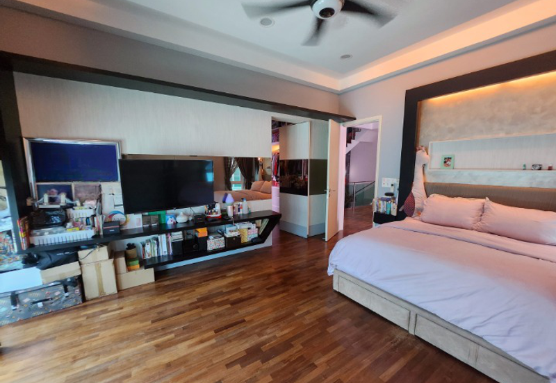 3 storey semi-d for sale in viridian, bandar sungai long, cheras, kajang.