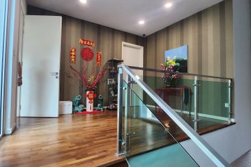 3 storey semi-d for sale in viridian, bandar sungai long, cheras, kajang.