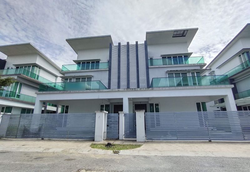 3 storey semi-d for sale in viridian, bandar sungai long, cheras, kajang.