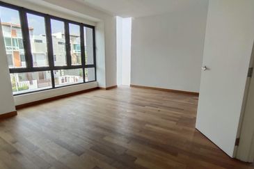 3 storey semi-d for sale in sunville, twin palms, bandar sungai long, cheras, kajang.