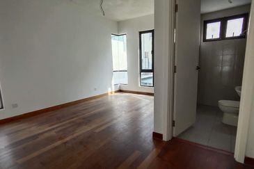 3 storey semi-d for sale in sunville, twin palms, bandar sungai long, cheras, kajang.
