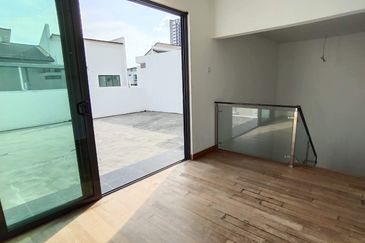 3 storey semi-d for sale in sunville, twin palms, bandar sungai long, cheras, kajang.