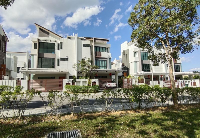 3 storey semi-d for sale in sunville, twin palms, bandar sungai long, cheras, kajang.