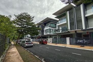 Surian Tropika Homes