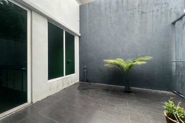 3 storey semi-d for sale in viridian, bandar sungai long, cheras, kajang.