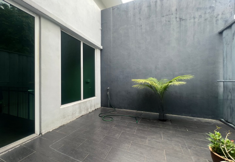 3 storey semi-d for sale in viridian, bandar sungai long, cheras, kajang.