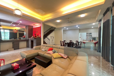 3 storey semi-d for sale in viridian, bandar sungai long, cheras, kajang.